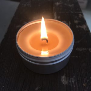 Candle in tin 3